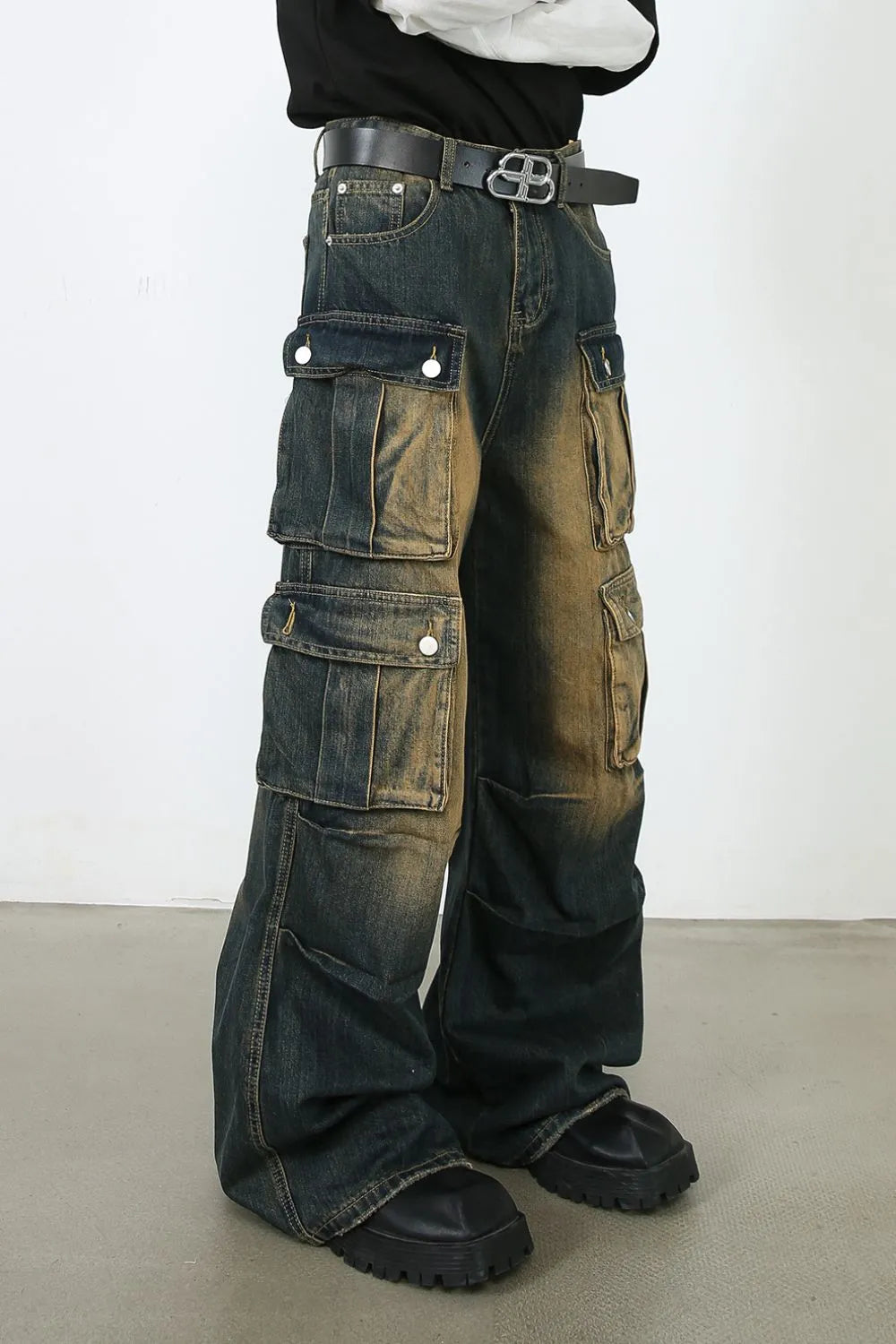 Men's washed wide leg jeans