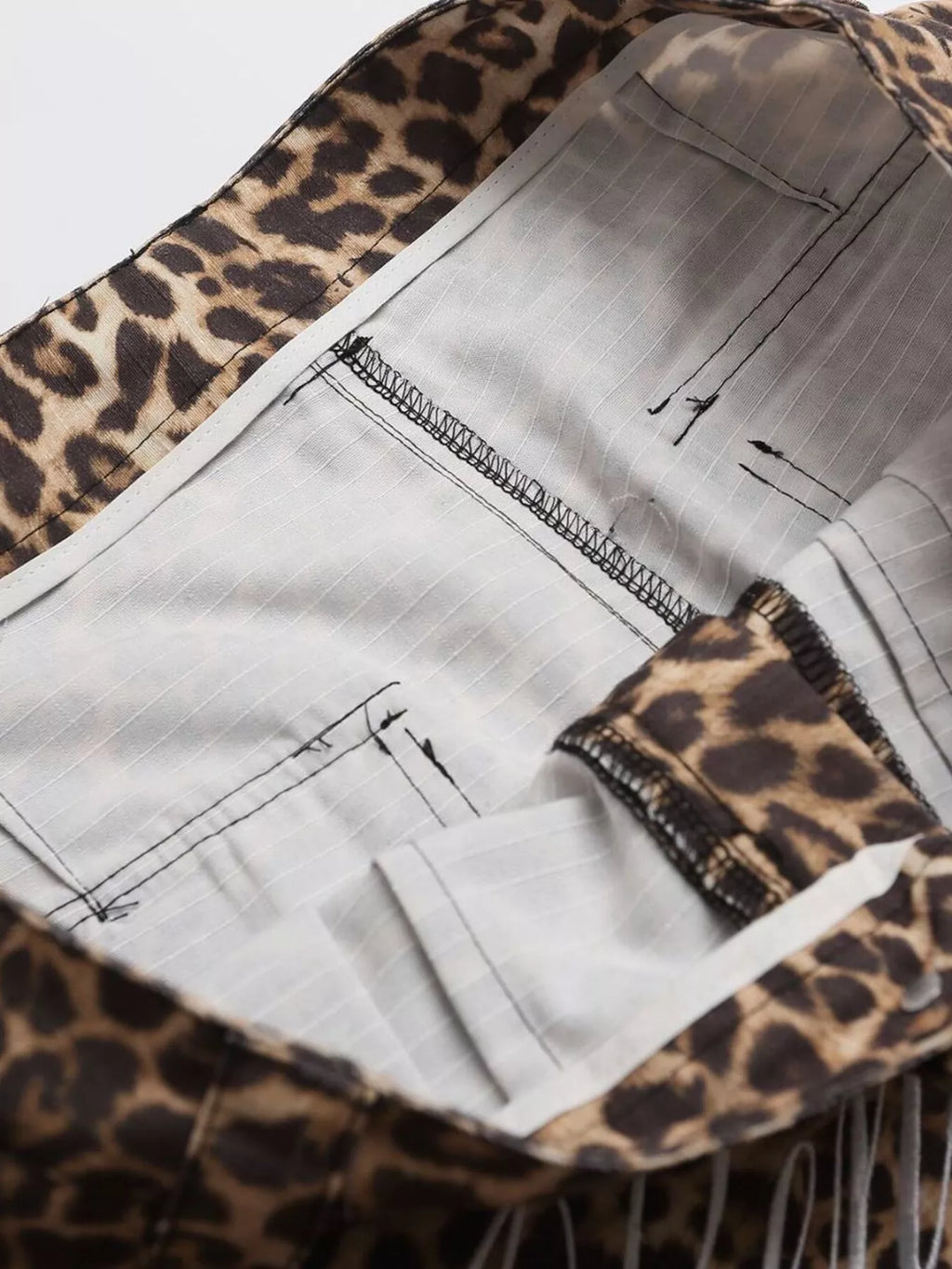 Men's Leopard Print Cargo Capris — product image 4
