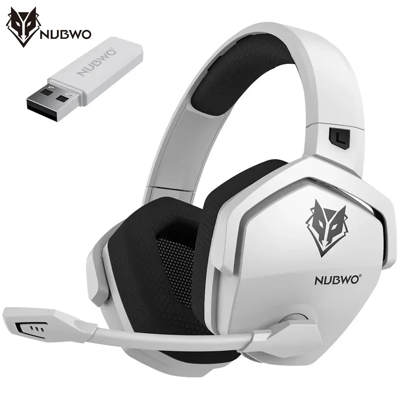 Wireless gaming headset with detachable microphone