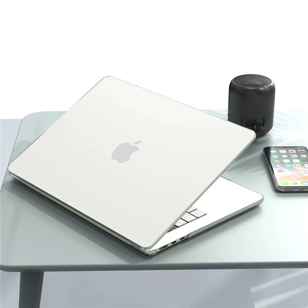 Slim Plastic Laptop Case for MacBook Air & Pro, 13–16" — product image 6