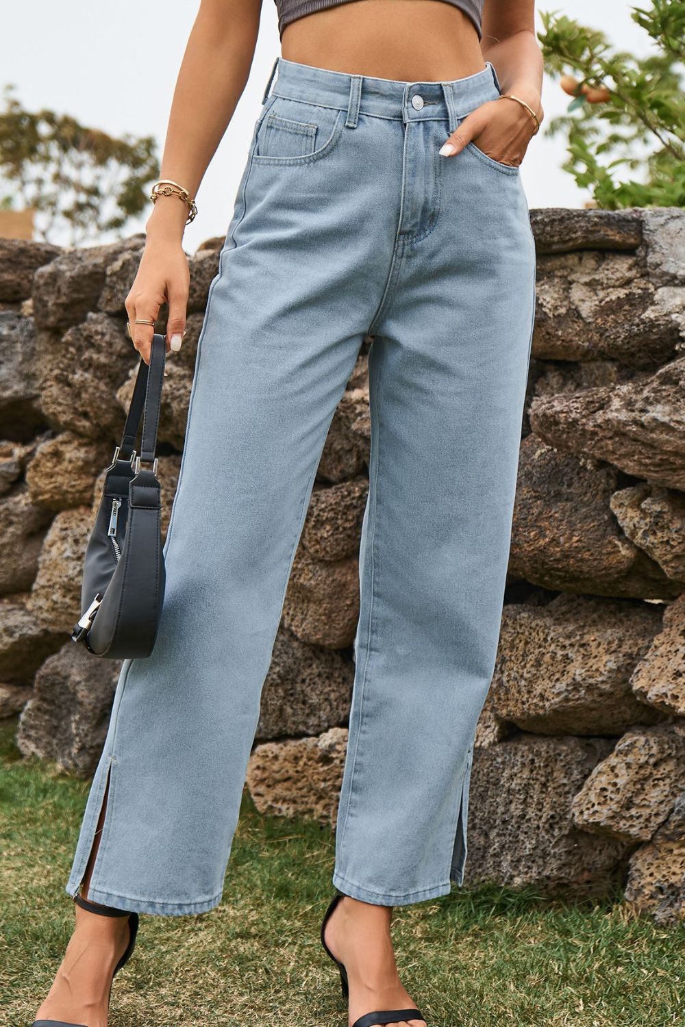 High waist loose fit jeans with ankle slit
